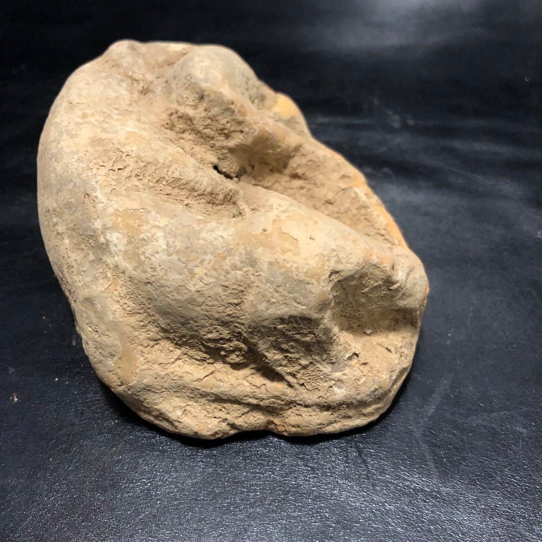 蔵から中国古銭と一緒の箱から出てきた 5体の内の1体　 犬イヌ中国古美術土器