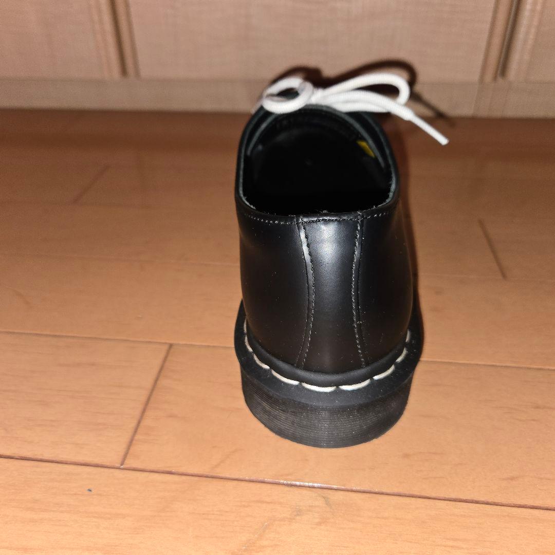 ドクターマーチン 3ホール 1461 ホワイトステッチ 8UKサイズ