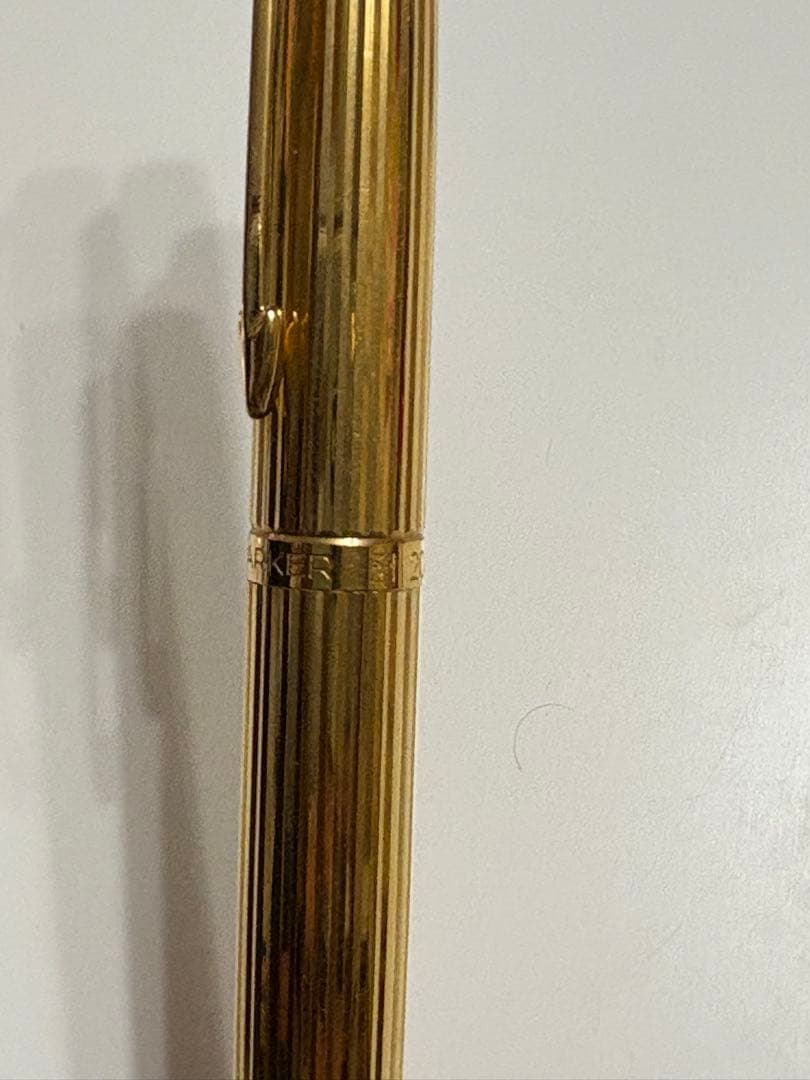 Parkerのゴールドの万年筆とボールペン