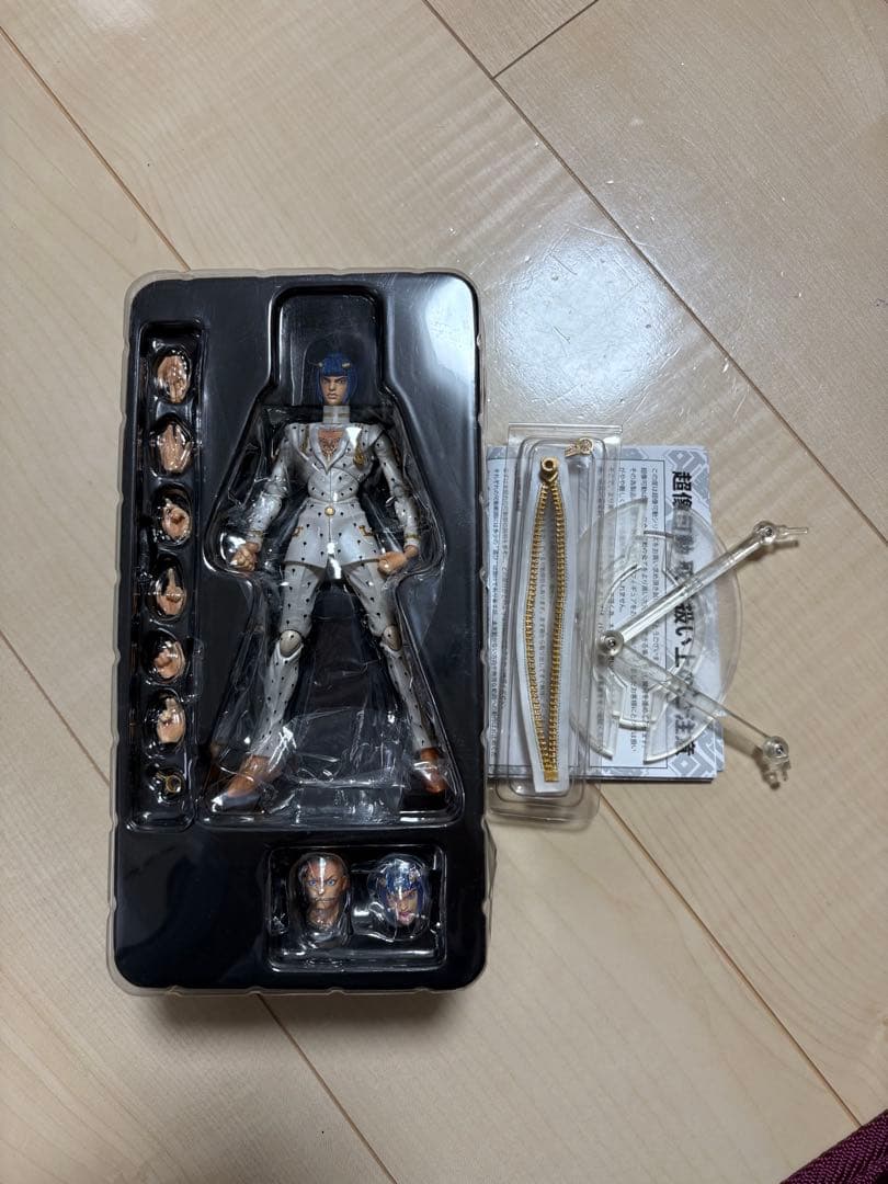 超像可動　ジョジョ　ブチャラティ　スティッキィフィンガーズ