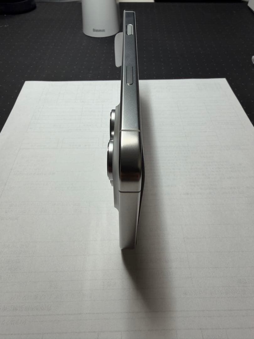 Apple iPhone 16 Pro Max 256GB ホワイトチタニウム