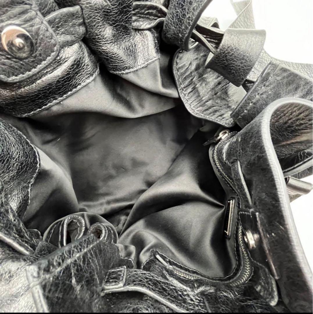 miumiu レザーショルダーバッグ