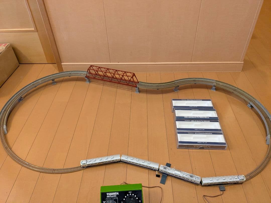 中古 Nゲージ オリジナルスターターセット 高架、鉄橋レール+車両付き 入門用