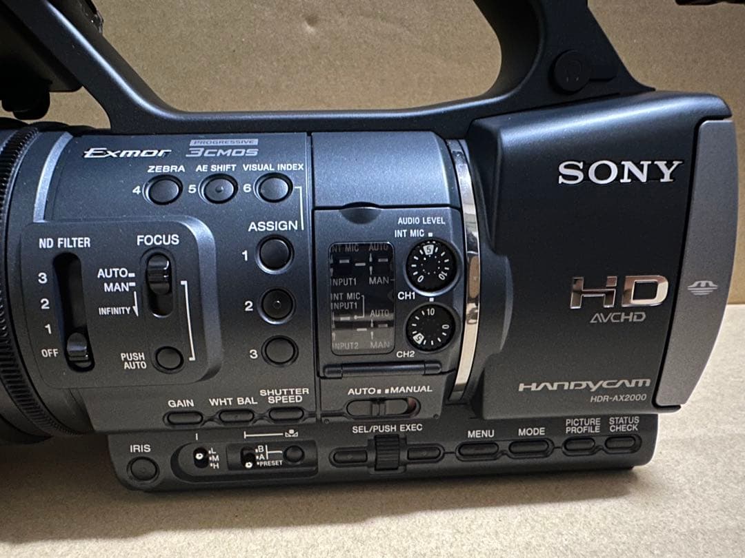 SONYビデオカメラ　HDR-AX2000