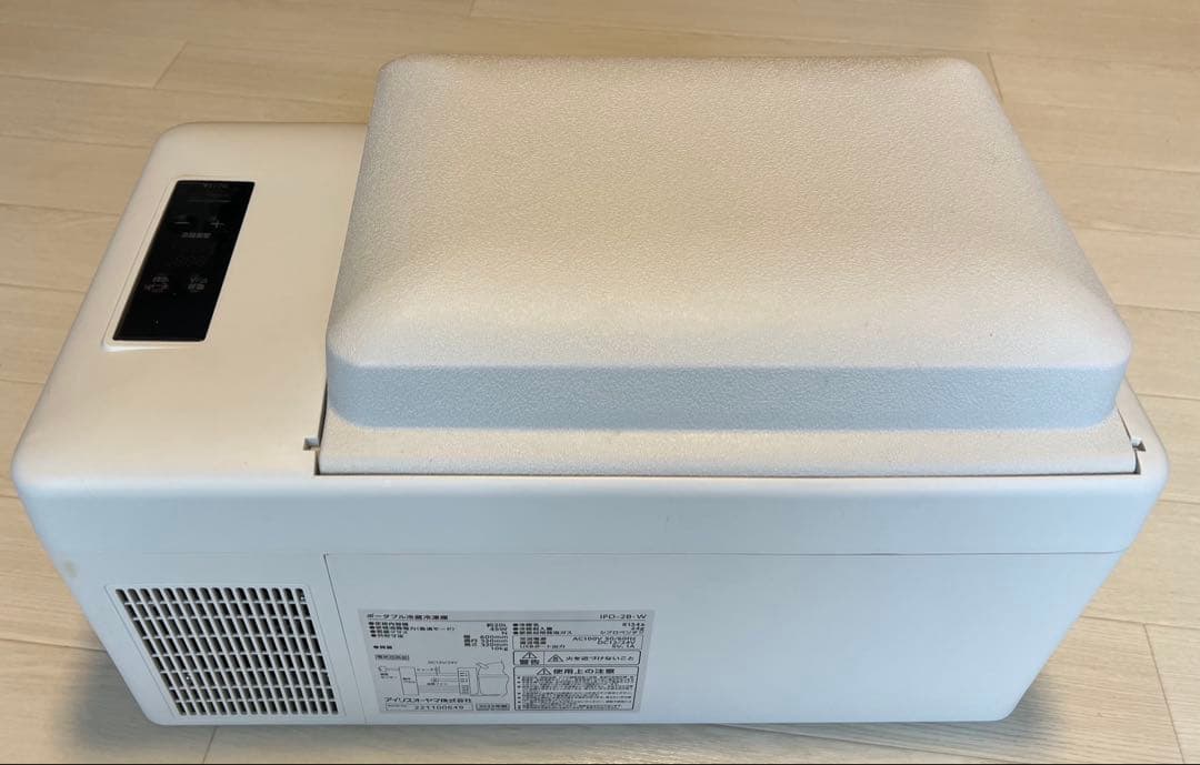 アイリスオーヤマ ポータブル冷蔵冷凍庫 IPD-2B-W 20L【中古】