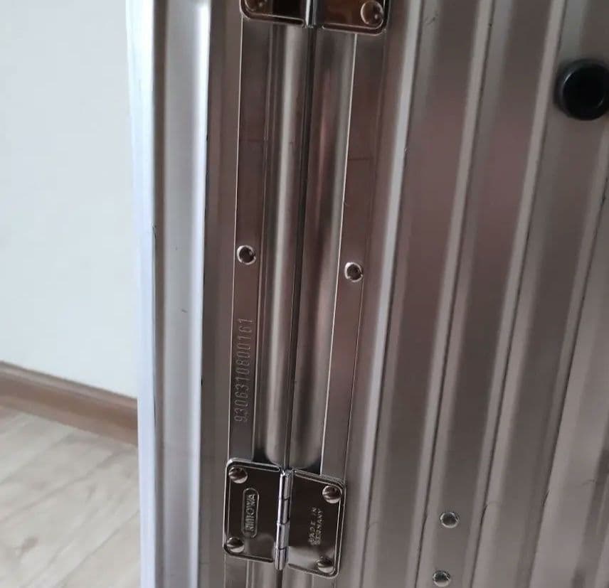 ◎希少◎美品★RIMOWAリモワ★トパーズ★2輪TSAロックサルサスーツケース