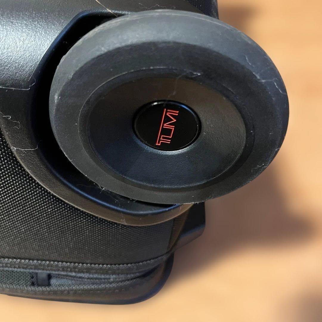 美品 TUMI キャリーケース 220211D2U 2輪　黒ナイロン