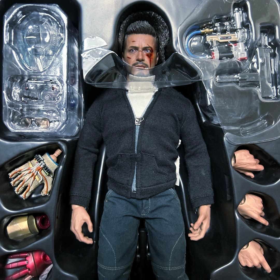 ホットトイズ トニー・スターク(マンダリン邸襲撃) アイアンマン 3