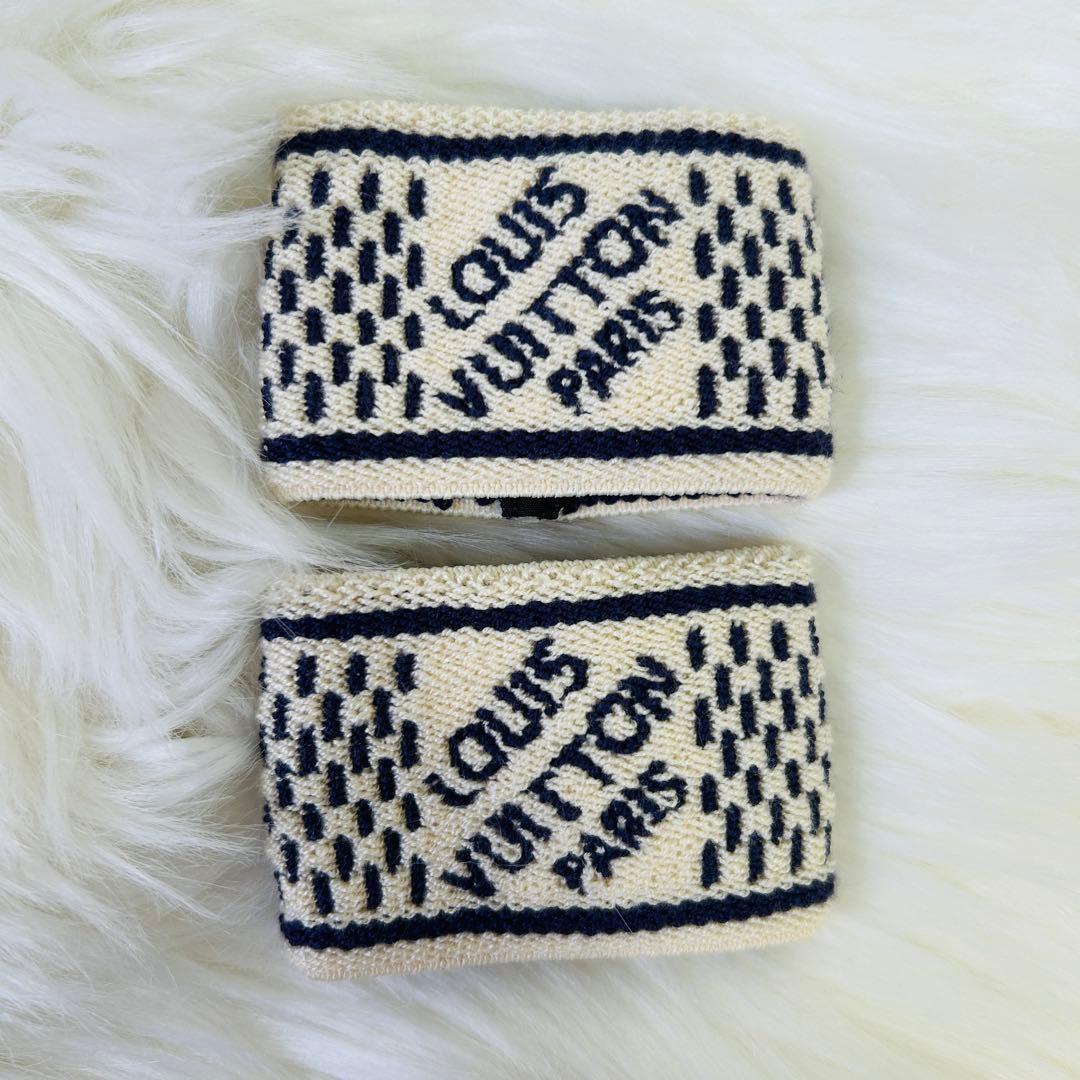 極美品　ルイヴィトン　ヘアバンド　リストバンド　セット