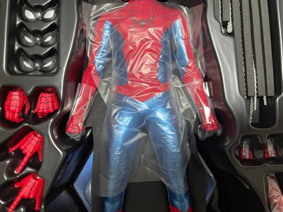 ホットトイズ スパイダーマン ニューレッド & ブルースーツ 1/6 フィギュア