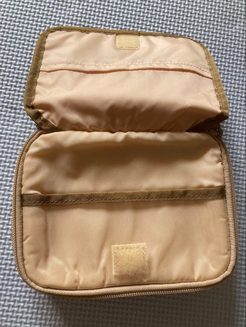 ハローキティポーチ