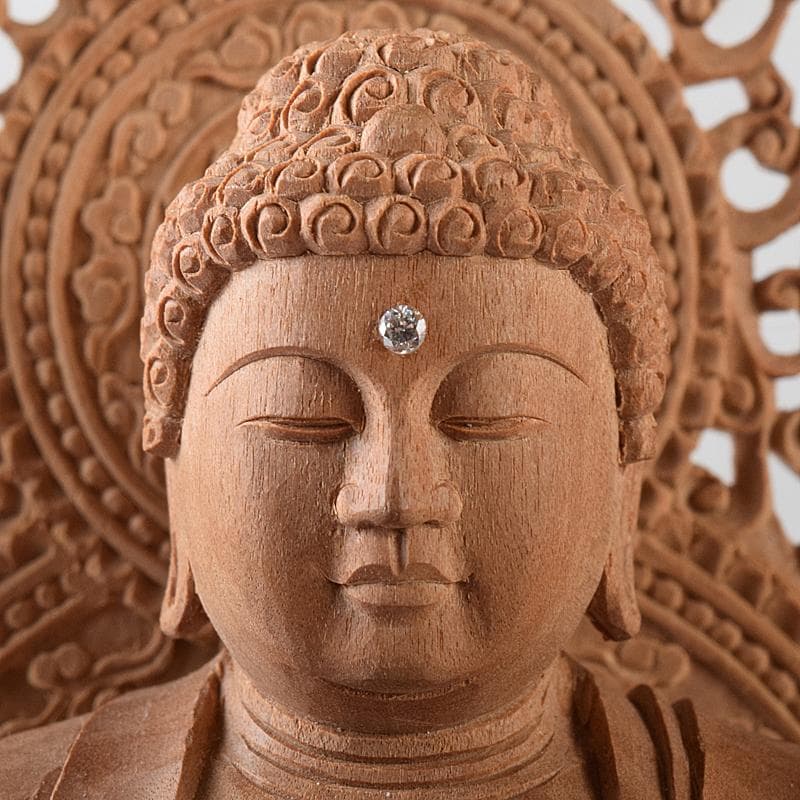 総白檀　天然ダイヤモンド白毫　阿弥陀如来像　美術目録・桐箱付　D　R8425B