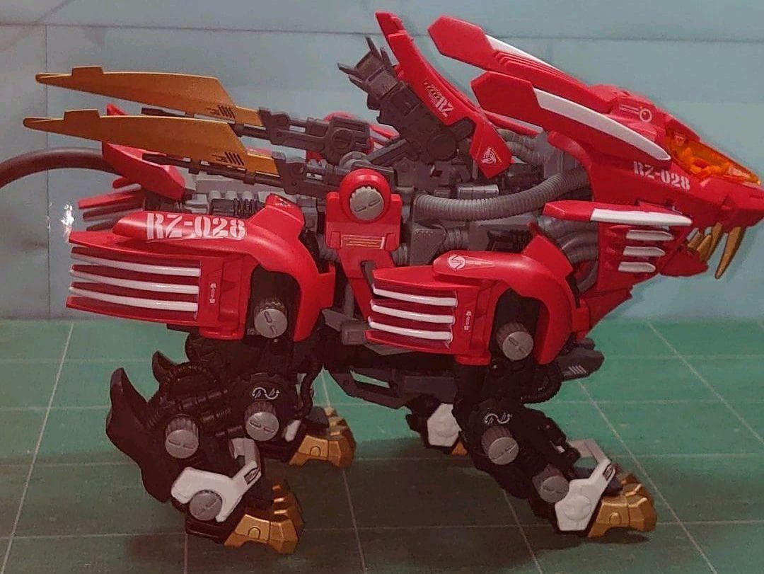 ゾイド　ブレイドライガー（レオン・トロス専用機）