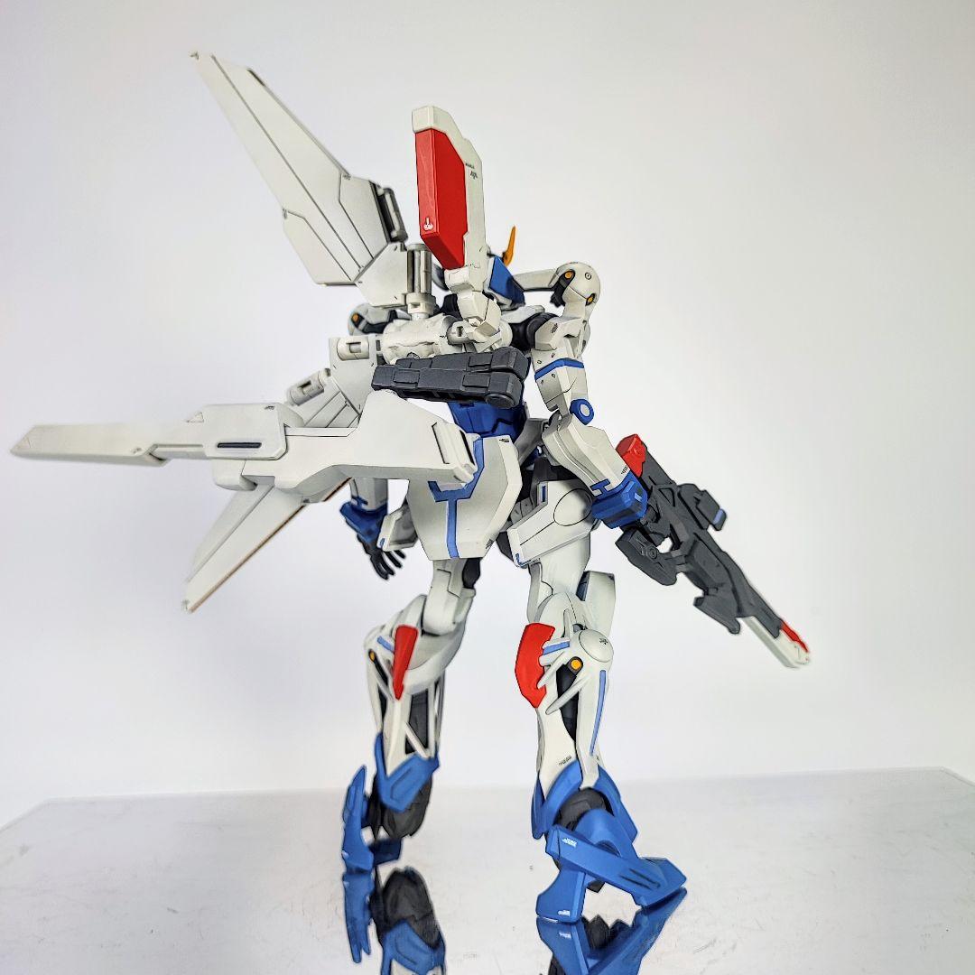 HGジークアクス ガンプラ完成品