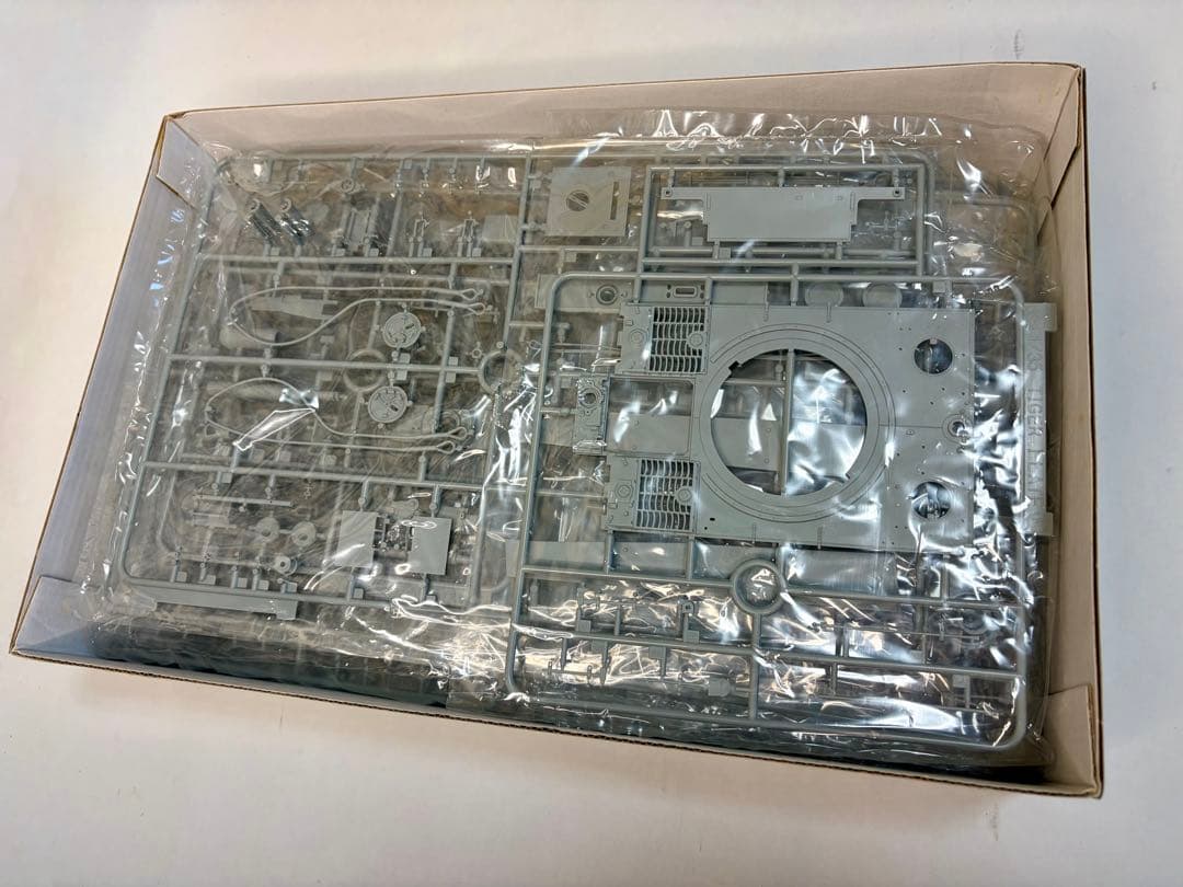 Dragon ドラゴン 1/35 6253 タイガー 1 後期型 (3in1）