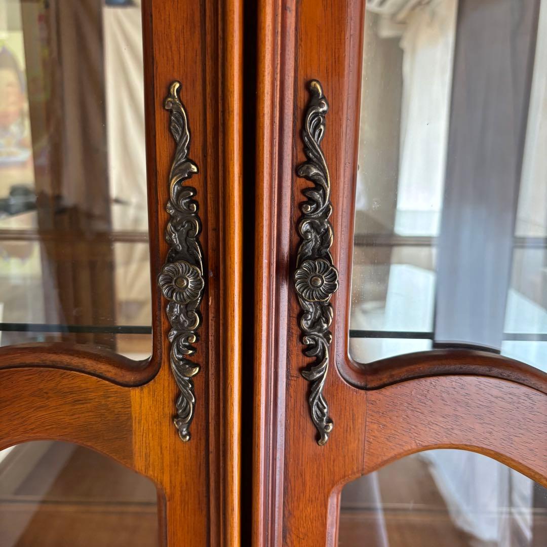 イタリア　ガラス　キャビネット　カップボード　飾り棚　アンティーク　ヨーロピアン