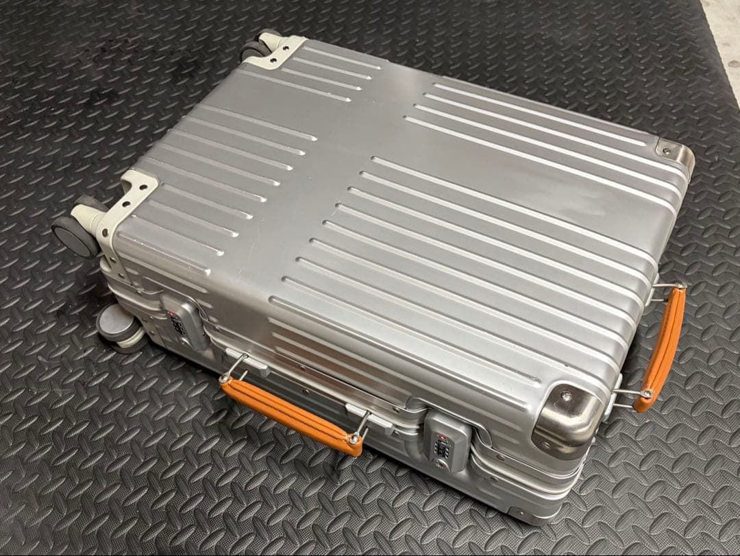 イノベーター スーツケース 機内持ち込み 36L INV1811 シルバー