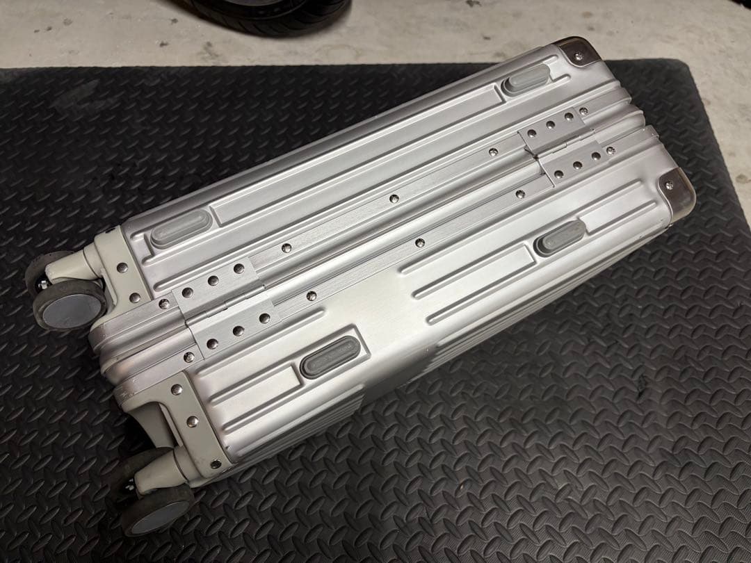 イノベーター スーツケース 機内持ち込み 36L INV1811 シルバー