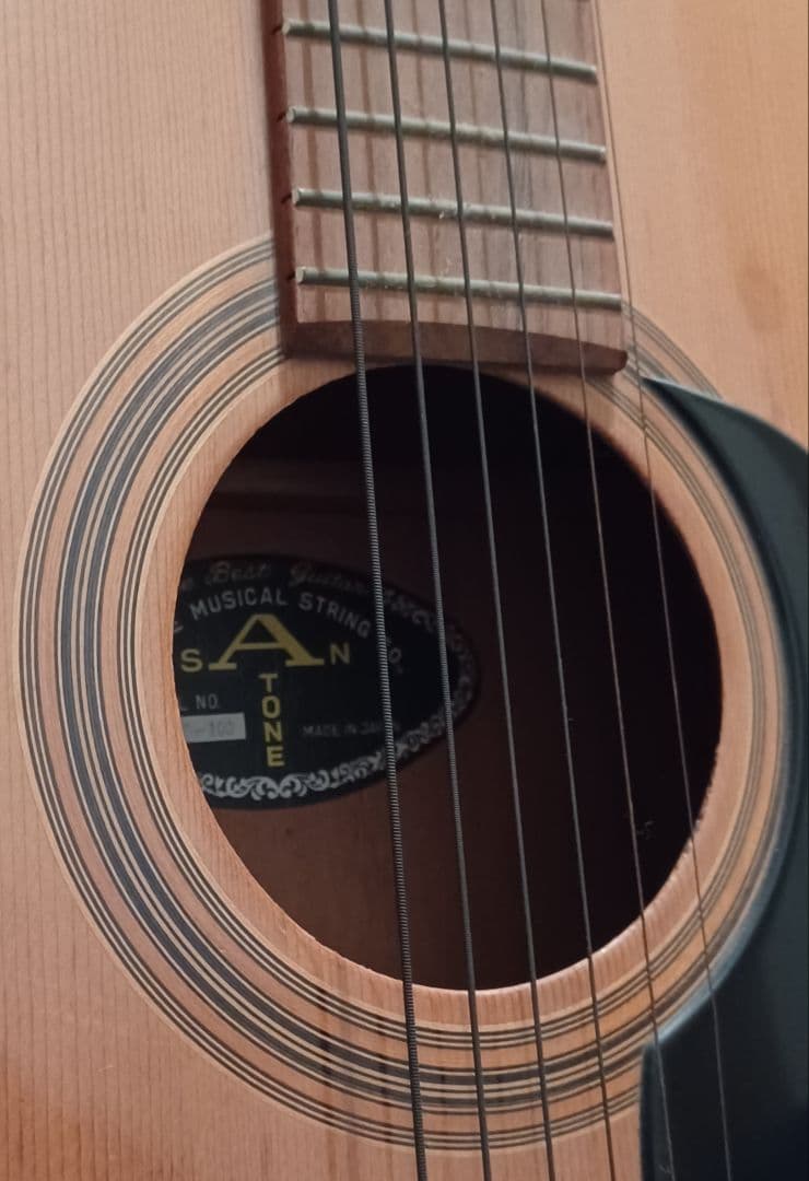 年代物のギター MARUE MUSICAL SAN TONE MF-100