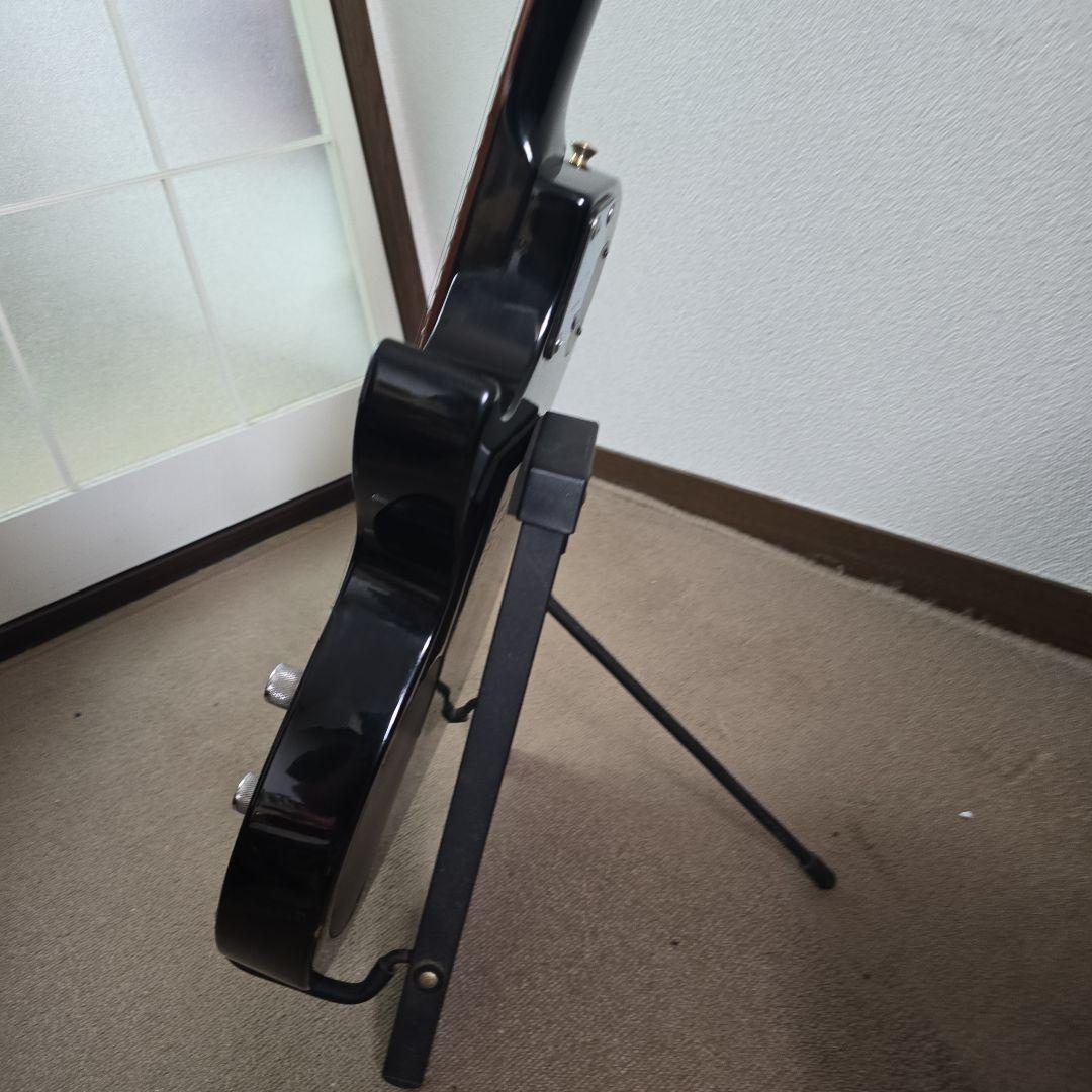 エレキギター、ゼマィティス、レプリカです。