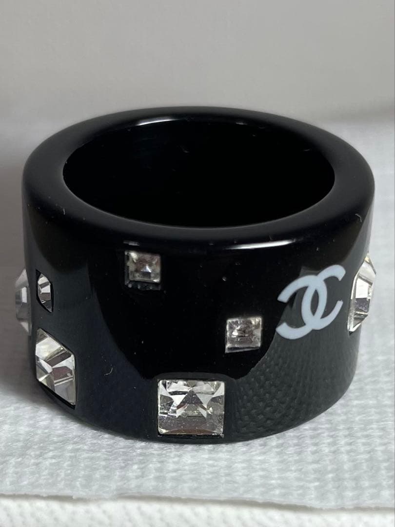 【もにょくろ】CHANEL ブラック リング クリスタル装飾　15号