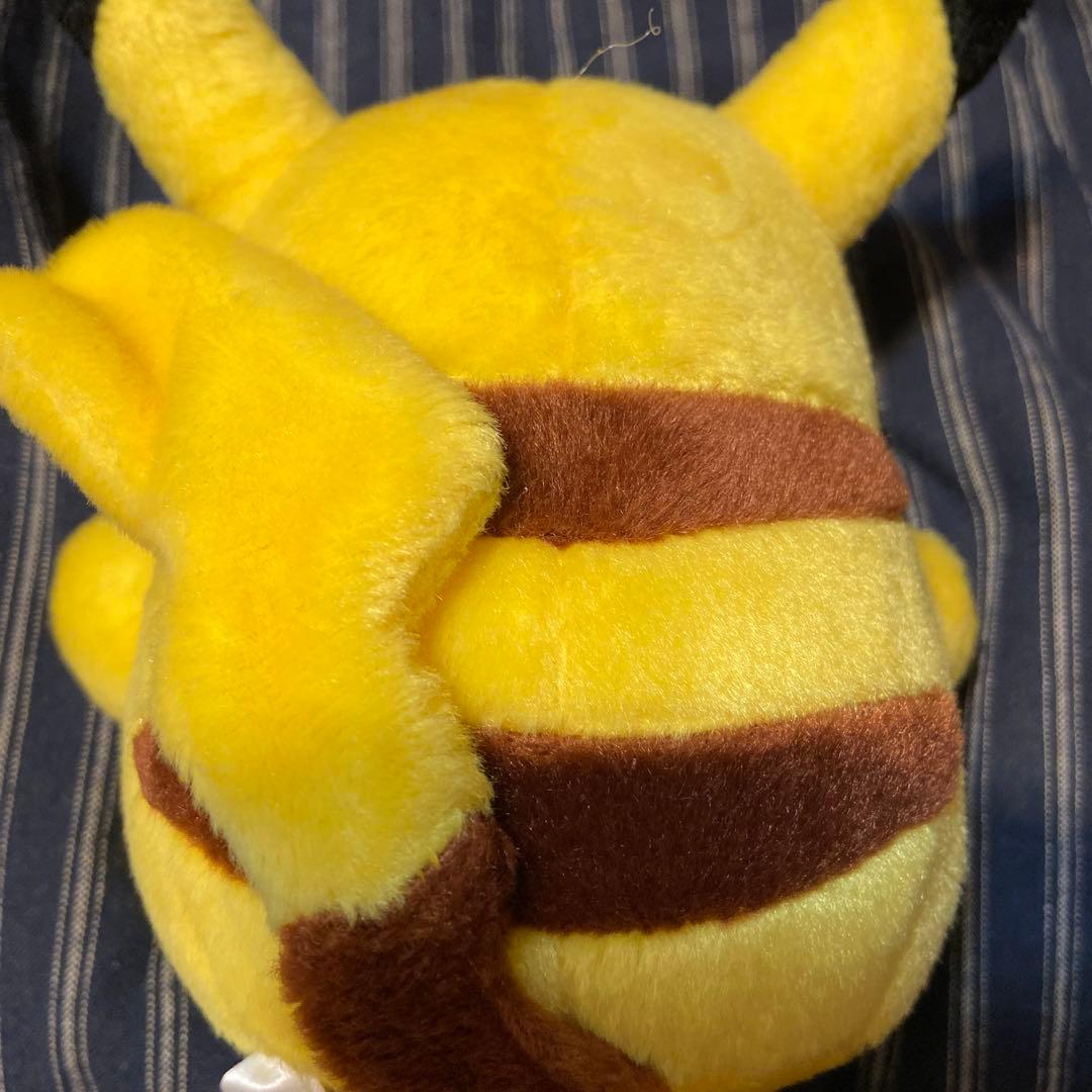 ポケモンセンター限定　ポケドール　ピカチュウぬいぐるみ