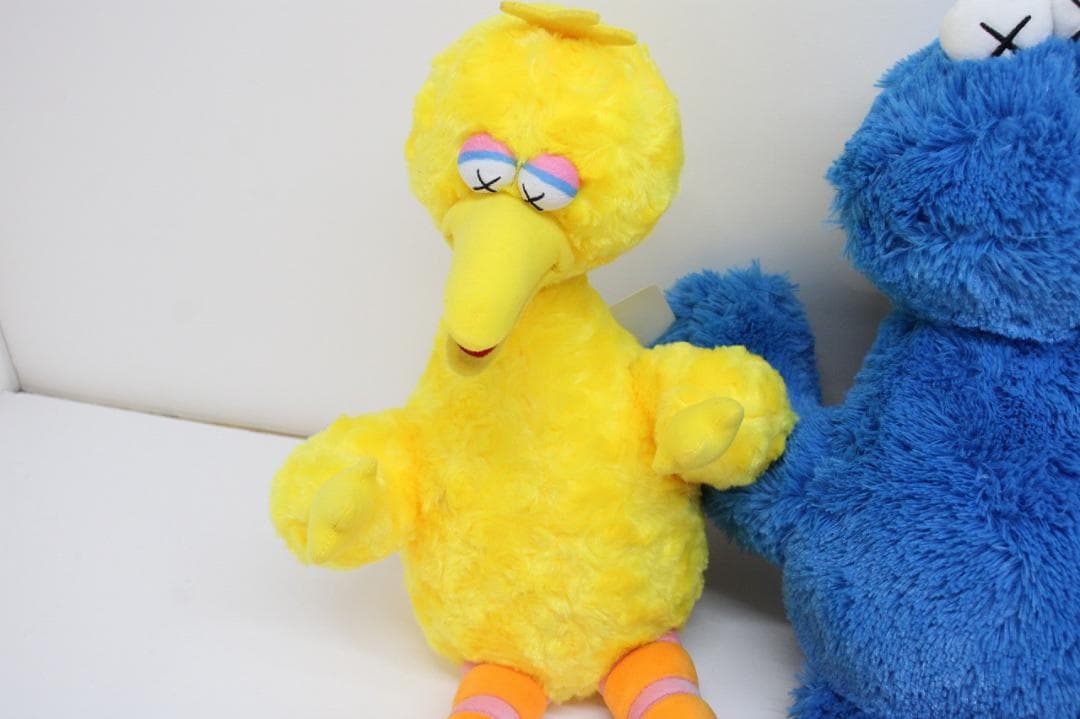 KAWS SESAME STREET ぬいぐるみ 32-JY0321-07