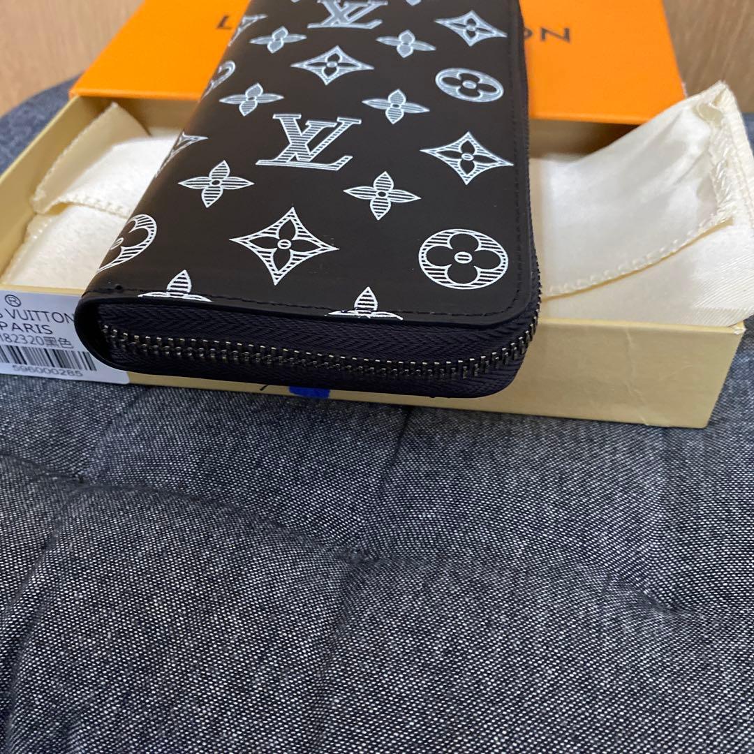 ルイヴィトン長財布 iPhone13 2点セット即購入可