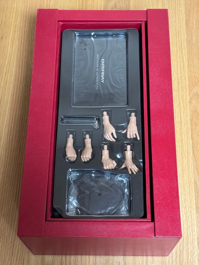 エンターベイ 燃えよドラゴン 龍争虎闘 ブルース リー フィギュア　1/6