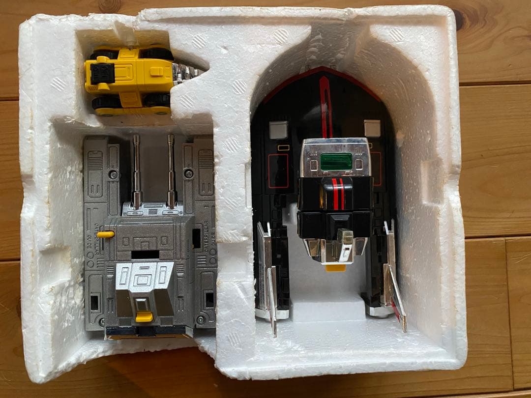 DXポピニカ 宇宙刑事 シャリバン 高次元戦闘車 シャリンガータンク【箱付き】