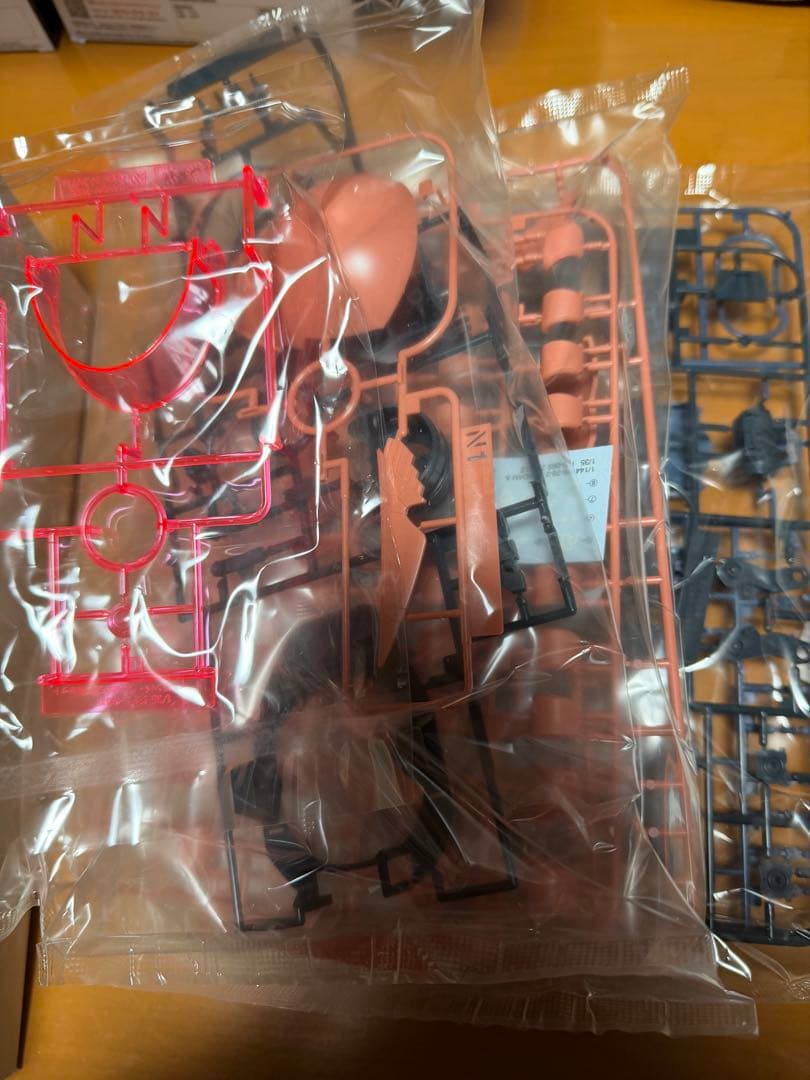 RG 1/144 ガンダム＆1/35 シャア専用ザクIIヘッド プレミアム未組立