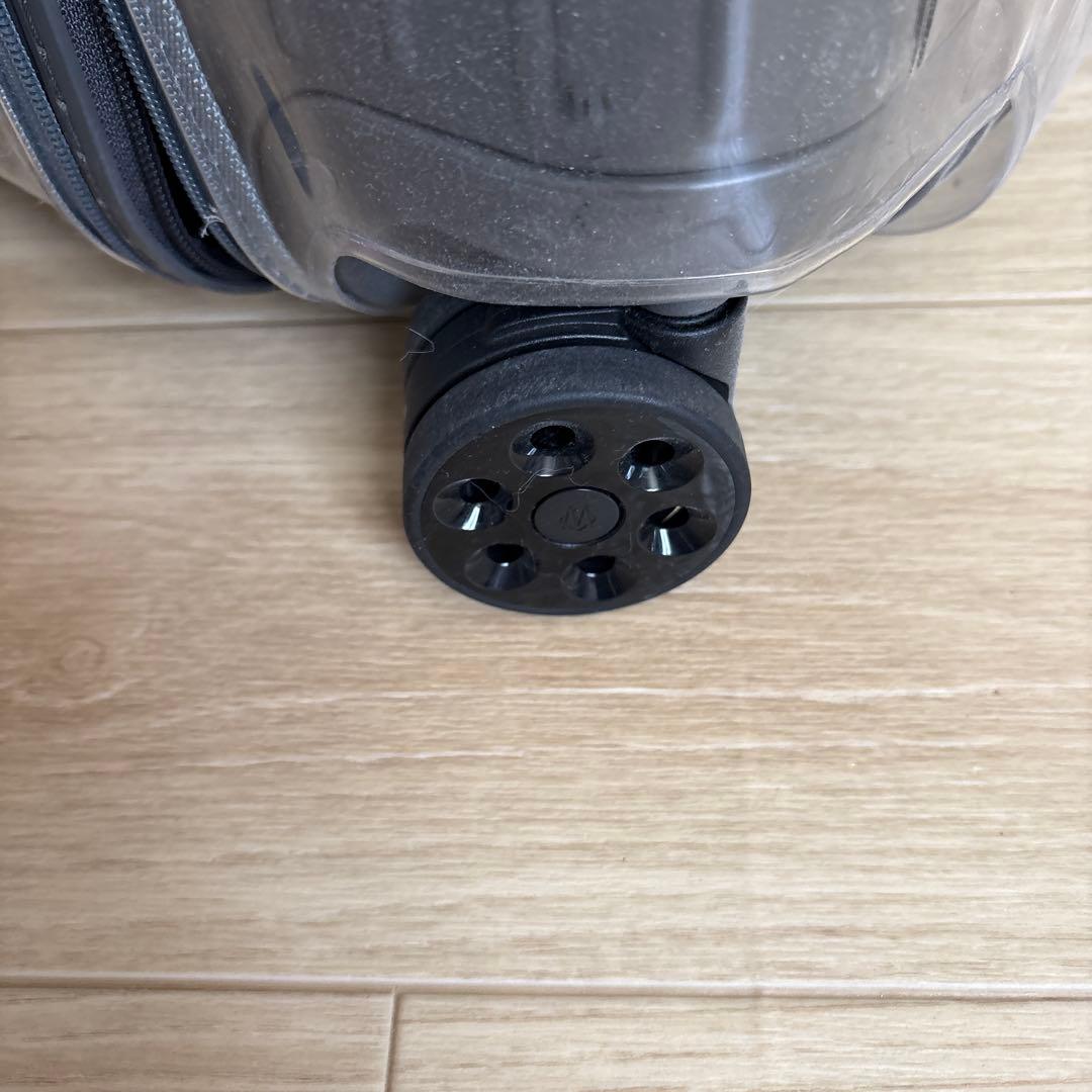 (美品)RIMOWAリモワ　ESSENTIAL トランク プラス キャリーケース