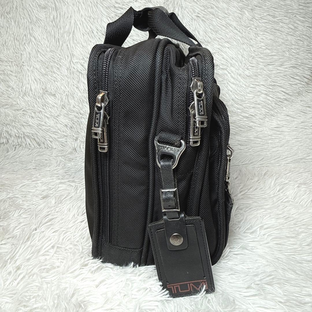 TUMI 3way ビジネスバッグ リュック ショルダー A4 通勤 黒 ２気室