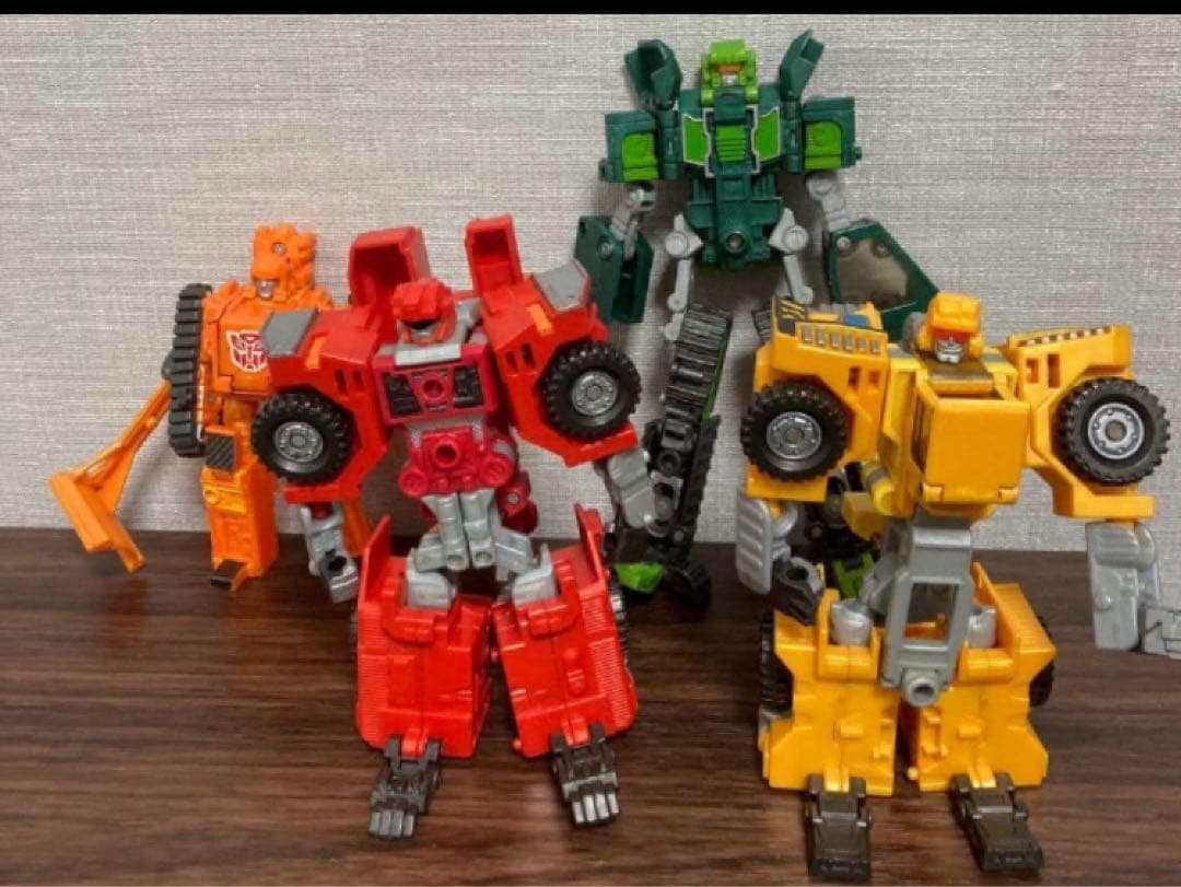 トランスフォーマー　ビルドキング　カーロボット