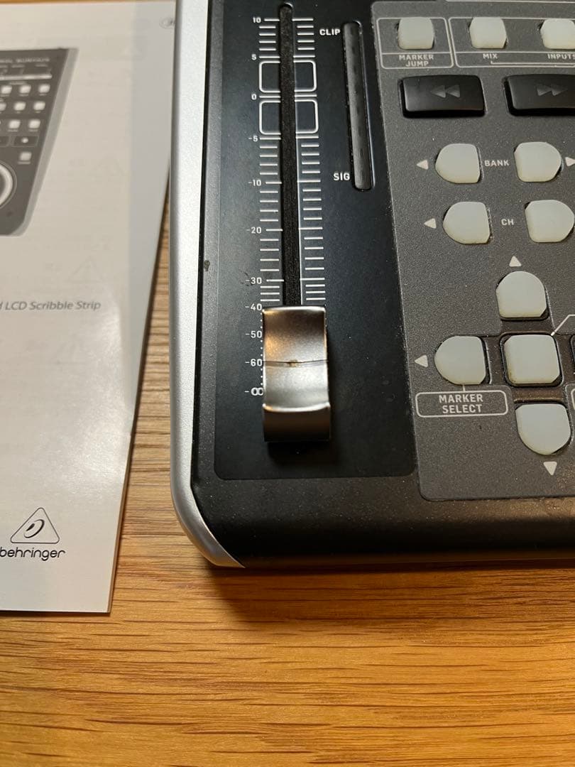 DJ機材 Behringer X Touch One