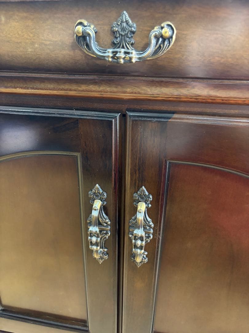 T54 カリモク キャビネット(板戸)