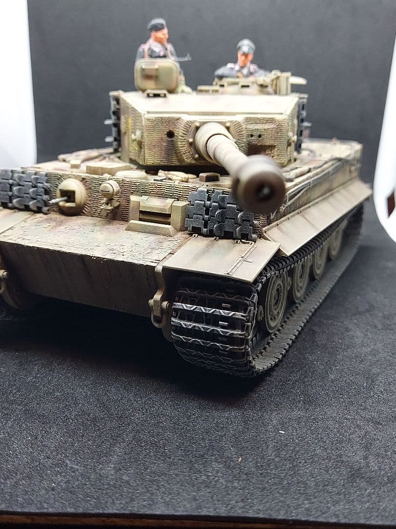 タミヤ 1/35 プラモデル ドイツ軍戦車 タイガーI後期型 完成品