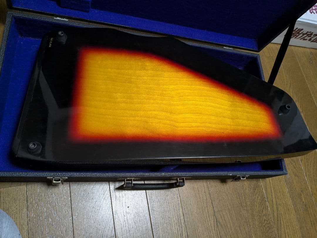 オートハープ　東海楽器(クロマハープ）綺麗な中古品　音出し確認のみ
