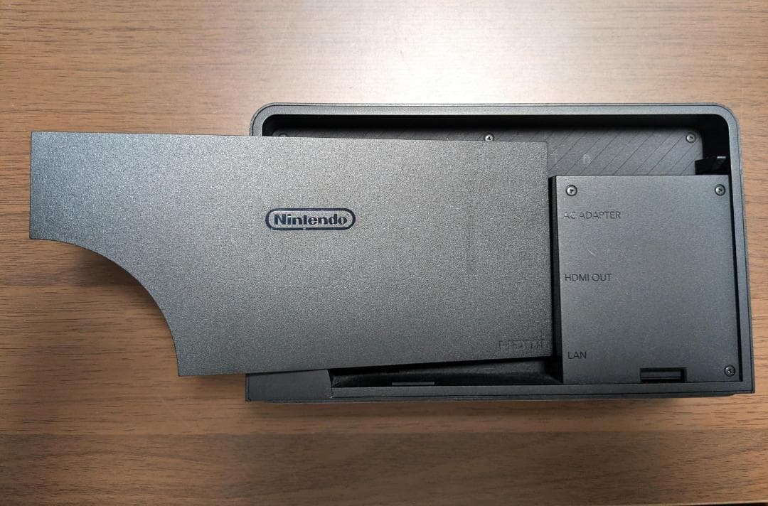 NintendoSwitch本体 (ケース付、ドックのみ有機ELモデル用)