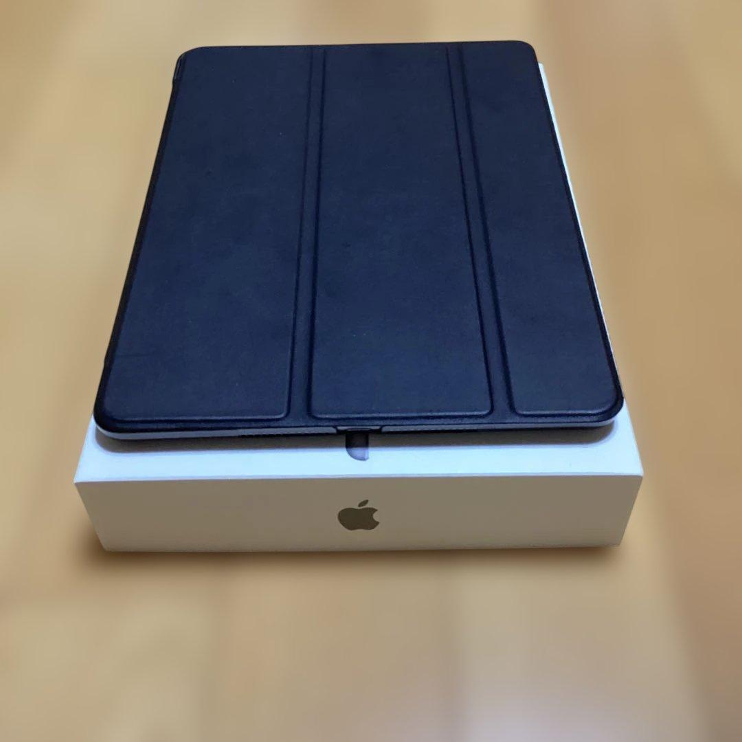 iPad (第5世代) スペースグレイ　３２GB Wi-Fi