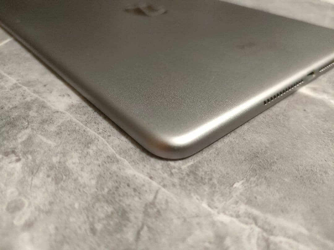 iPad Air2 シルバー 64GB Wi-Fi A1566