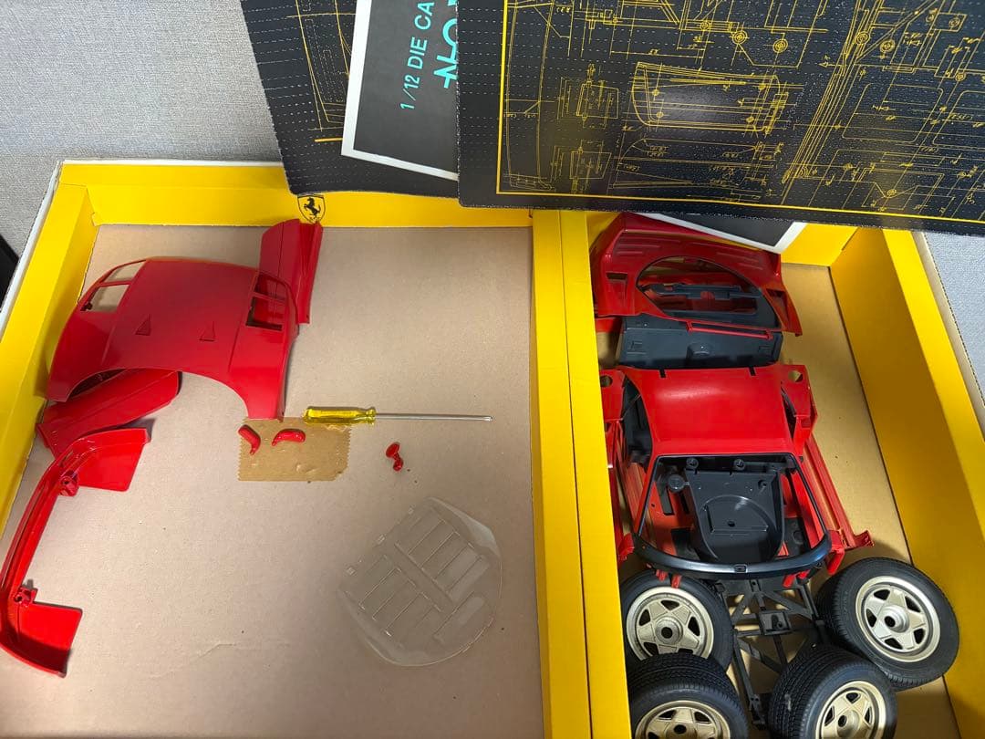 Ferrari F40 1/12 プラモデルキット