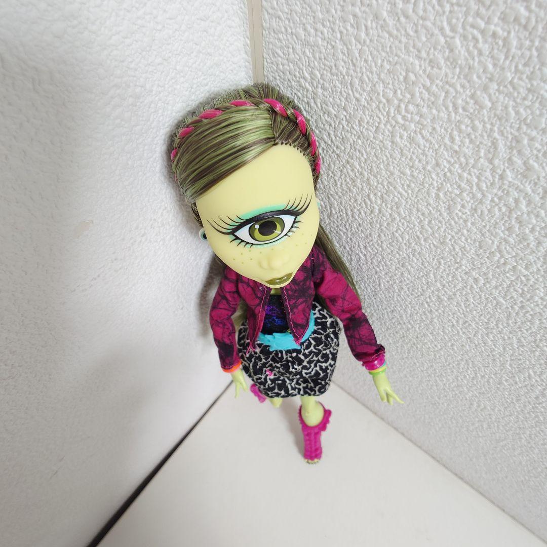 モンスター・ハイ 一つ目人形　アイリス・クロップス