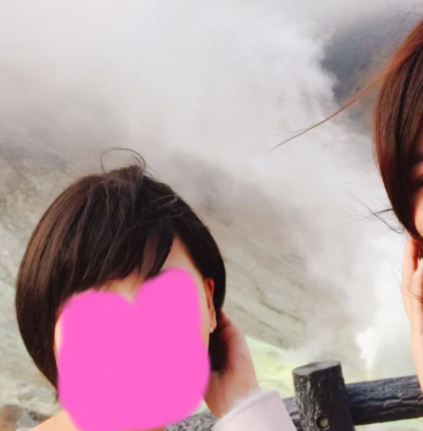 ウィッグ　ショート　ブラック　黒　リネアストリア