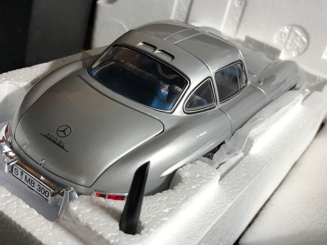 最終値下げ Schuco 1/18 メルセデス ベンツ 300SL Coupe