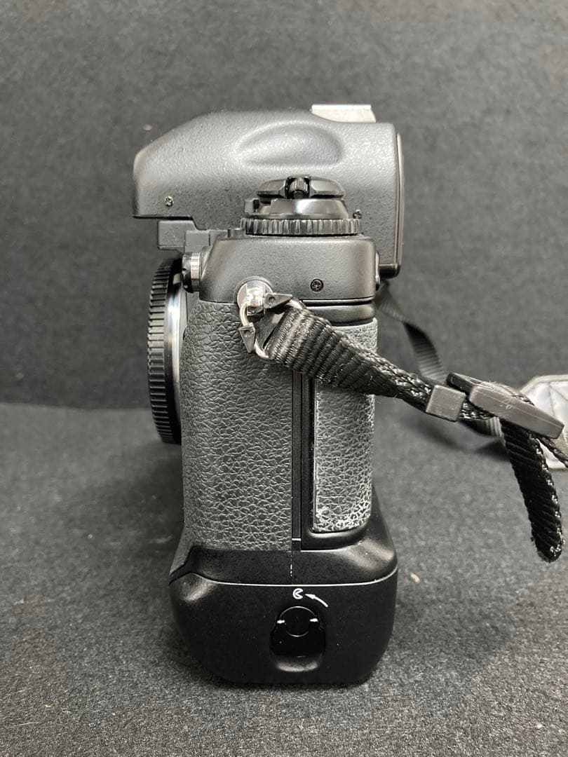 【ジャンク】Nikon F5 ボディ（フィルム一眼レフカメラ）