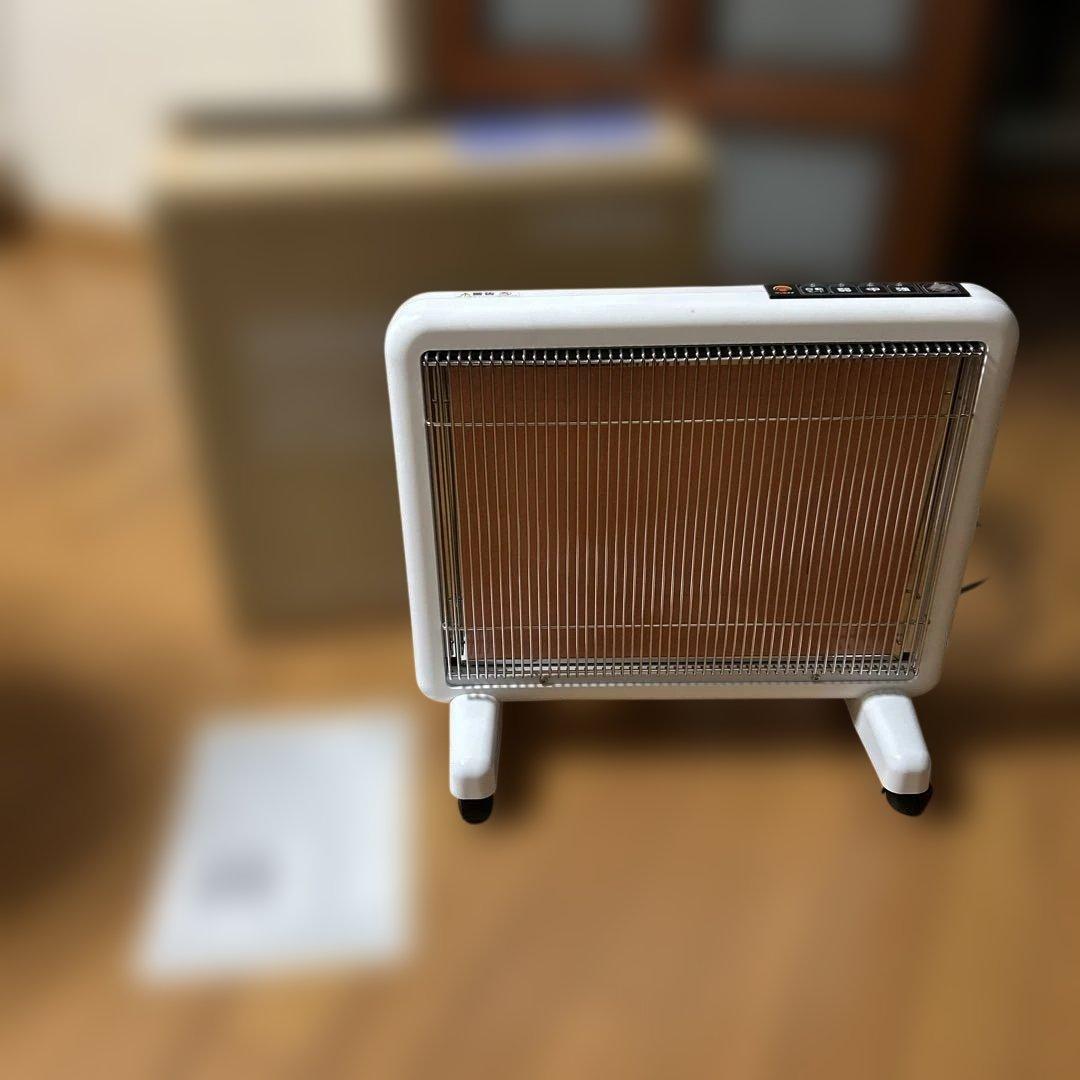 美品　遠赤外線暖房器　サンルミエ　エクセラ7 N700LGR パネルヒーター
