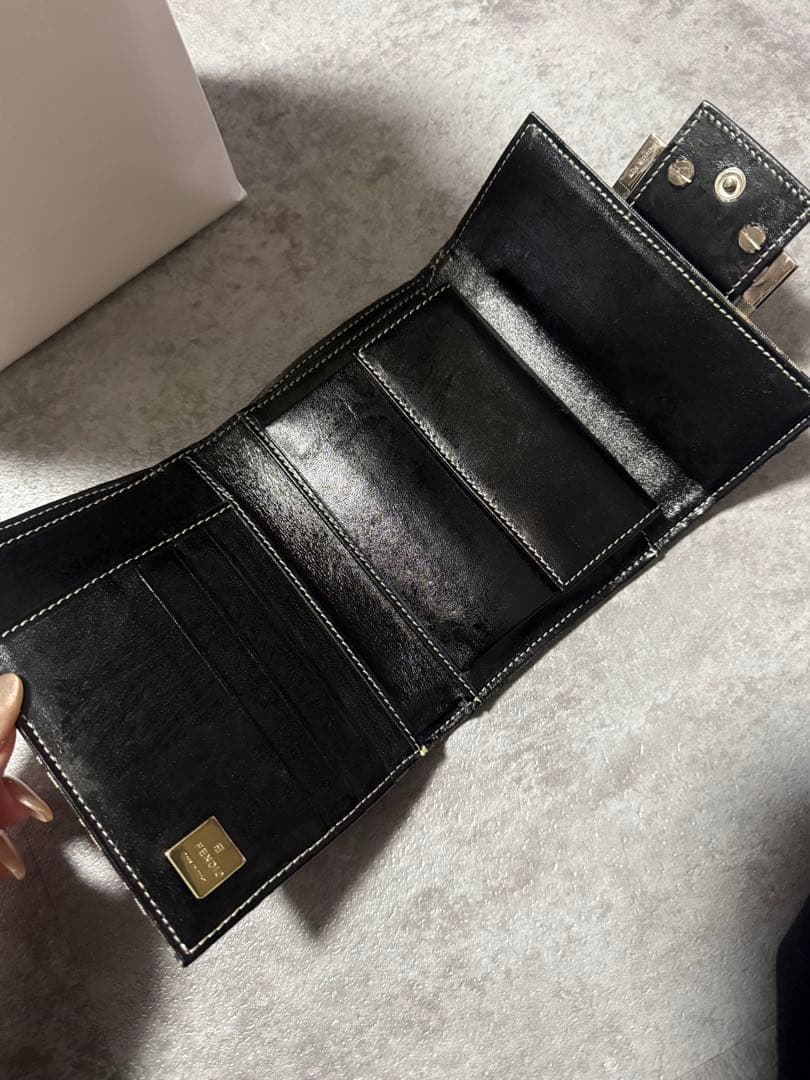 Fendi FFロゴ三つ折り財布