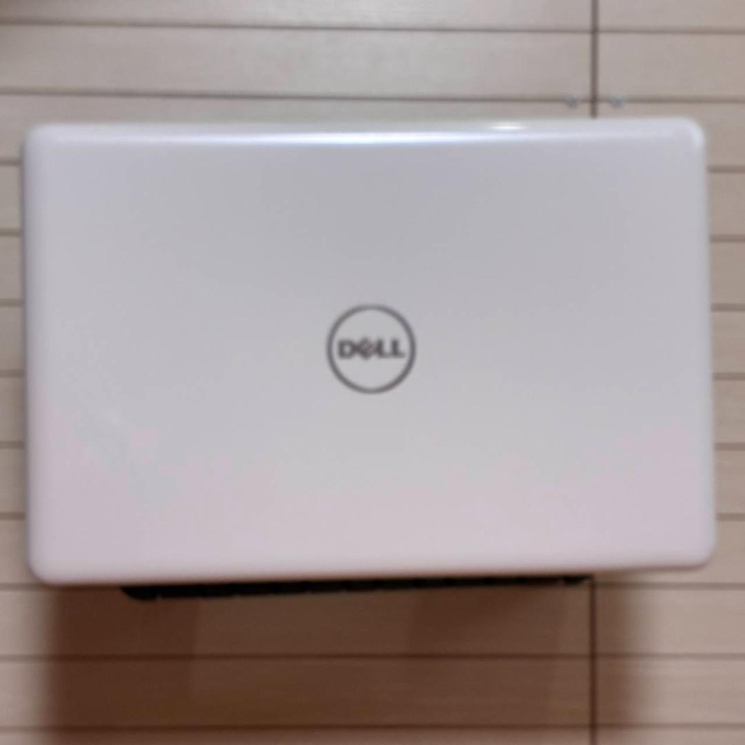 Windowsノート本体 DELL Inspiron 15 5567