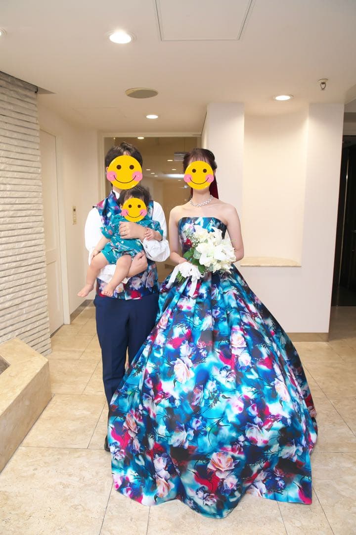 カラードレス ブルー フラワー　蜷川実花風